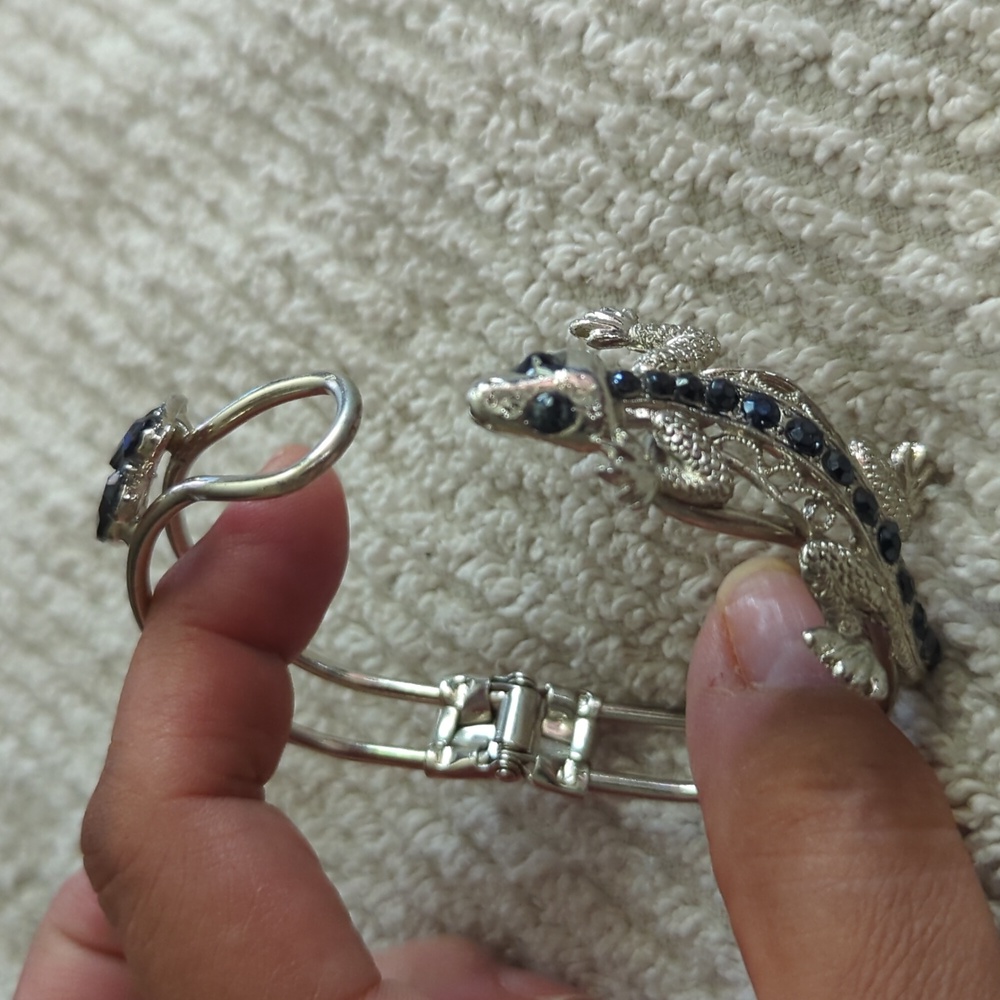 ~ Bracelet - Picture 5 of 14
